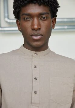 Pier One Shirt - Taupe -Boutique Fashion Men's Discount Store 02bf2dafeb9f48aca132a39f3c9562ef