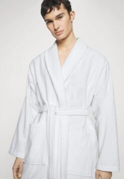 Pier One Shawl Towel Bathrobe - Dressing Gown - White 9 Pier One Shawl Towel Bathrobe - Dressing Gown - White -Boutique Fashion Men's Discount Store 1750537fe5284a27957b17c8aded1f98