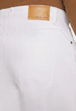 Pier One Relaxed Fit Jeans - White Denim -Boutique Fashion Men's Discount Store 1de79453a8d84faf94f9bab694892756