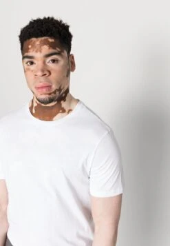 Pier One 10 Pack - Basic T-Shirt - White/Black -Boutique Fashion Men's Discount Store 20c7d5f73fe449b7b6c0eb7a99388079