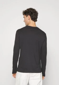 Pier One 5 Pack - Long Sleeved Top -Black 7 Pier One 5 Pack - Long Sleeved Top -Black -Boutique Fashion Men's Discount Store 23d0b22619834c5e9853f402115a02e9
