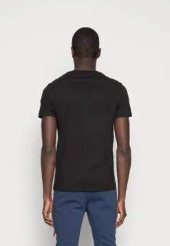 Pier One 3 Pack- Basic T-Shirt - Black 7 Pier One 3 Pack- Basic T-Shirt - Black -Boutique Fashion Men's Discount Store 2679cee50cbe4987bedd7be49870e87f