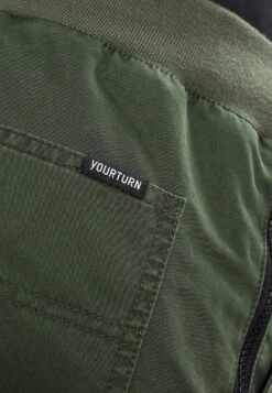 Pier One Cargo Trousers - Dark Green -Boutique Fashion Men's Discount Store 267eb1a5169a4c549f08e5f864e0bce4