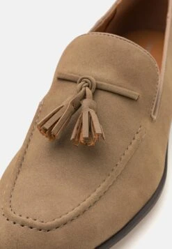 Pier One Slip-Ons - Beige -Boutique Fashion Men's Discount Store 28b9cc49a5f34833a634a2886209eaea