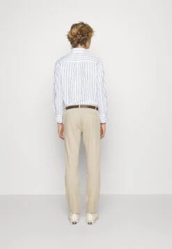 Pier One Chinos - Beige 7 Pier One Chinos - Beige -Boutique Fashion Men's Discount Store 2c81239093b2471a99ea1f7edf49394c