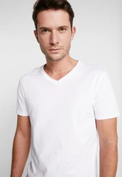 Pier One 3 Pack- Basic T-Shirt - White -Boutique Fashion Men's Discount Store 30587b014b2141f29e81eb751148debf