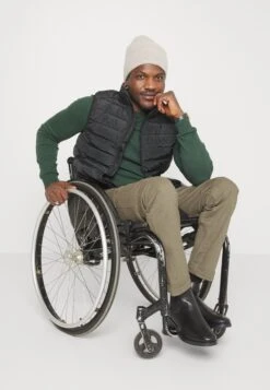 Pier One Waistcoat - Black -Boutique Fashion Men's Discount Store 336bb9182f0a4a37bec68dd5919004c6