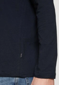 Pier One Long Sleeved Top - Red/Dark Blue/Mottled Light Grey -Boutique Fashion Men's Discount Store 396131cd18f94e5e910c629ef0b50f2b