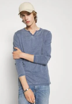 Pier One Long Sleeved Top - Blue -Boutique Fashion Men's Discount Store 3d770254090a46469002a894e77f12f4