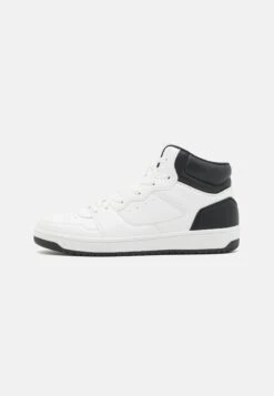 Pier One High-Top Trainers - White