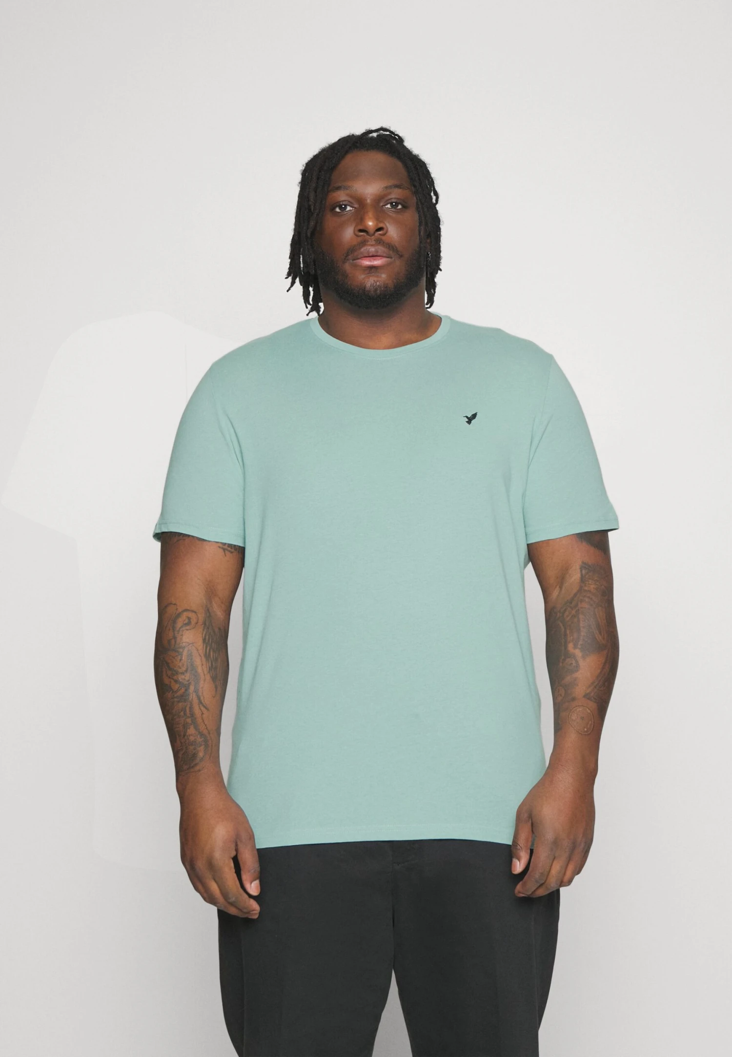 Pier One 5 Pack - Basic T-Shirt - Dark Green/Beige/Light Blue 4 Pier One 5 Pack - Basic T-Shirt - Dark Green/Beige/Light Blue - Image 4