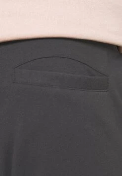 Pier One Tracksuit Bottoms - Dark Grey -Boutique Fashion Men's Discount Store 4dba7bd6995145a9b07e0b61cdb4749a