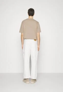 Pier One Carpenter Colored Twill- Straight Leg Jeans - Off-White 10 Pier One Carpenter Colored Twill- Straight Leg Jeans - Off-White -Boutique Fashion Men's Discount Store 4fab3a7ad84e43dfa273cbbbc4f63ebc