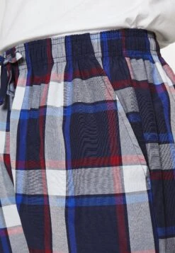 Pier One 2 Pack - Pyjama Bottoms - 503 - Dark Blue_302 - Red 11 Pier One 2 Pack - Pyjama Bottoms - 503 - Dark Blue_302 - Red -Boutique Fashion Men's Discount Store 546da8875dc74061b47afe0d749ab0be