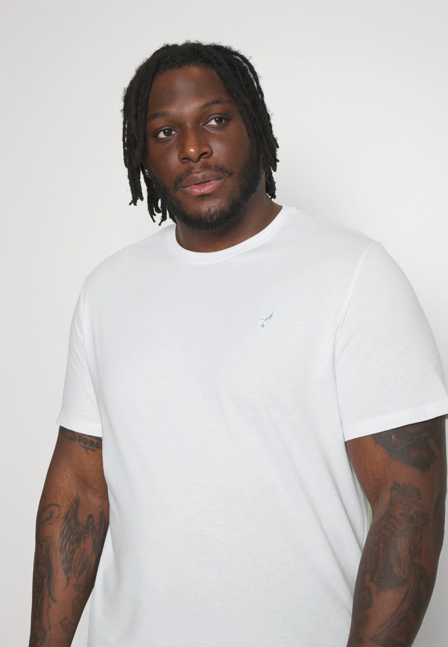 Pier One 5 Pack - Basic T-Shirt - White/Mottled Dark Grey/Bordeaux 6 Pier One 5 Pack - Basic T-Shirt - White/Mottled Dark Grey/Bordeaux - Image 6