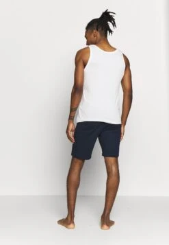 Pier One 3 Pack - Undershirt - White 7 Pier One 3 Pack - Undershirt - White -Boutique Fashion Men's Discount Store 5690e5658db94907b50b268a885229df