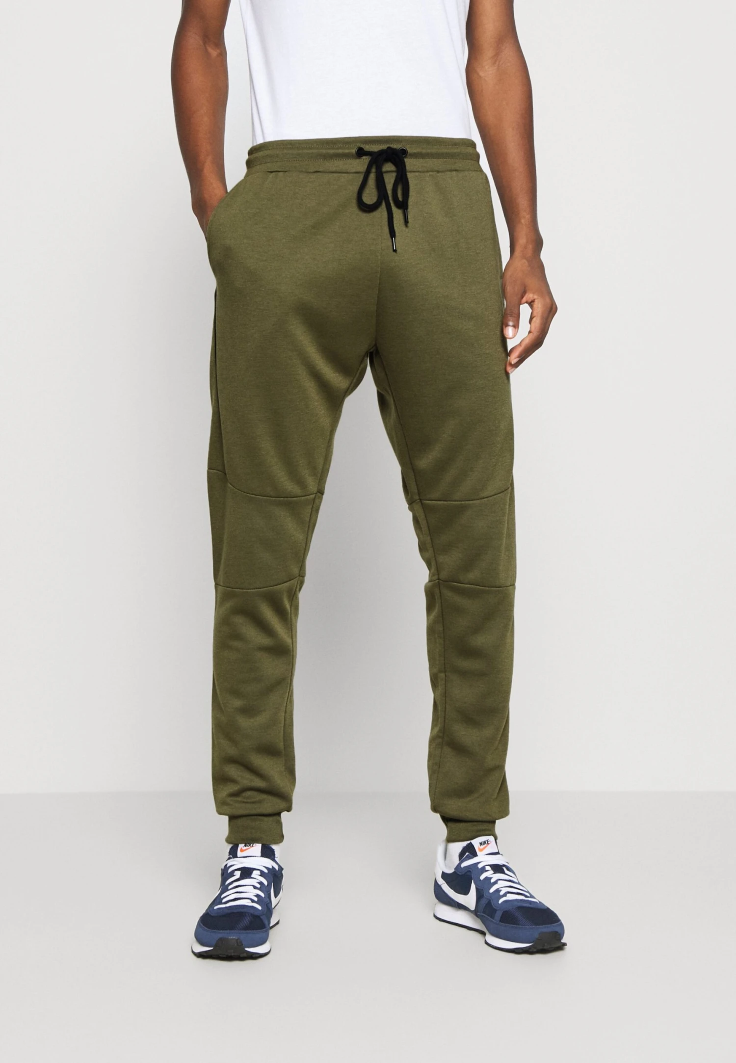 Pier One Tracksuit Bottoms - Olive 1 Pier One Tracksuit Bottoms - Olive