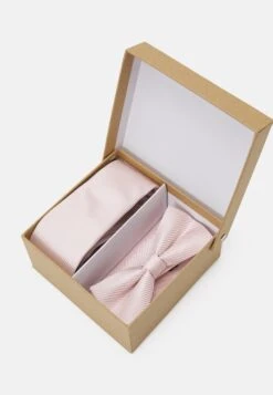 Pier One Set - Tie - Light Pink -Boutique Fashion Men's Discount Store 5936fcfd631843b7b56460d8e7274a6b