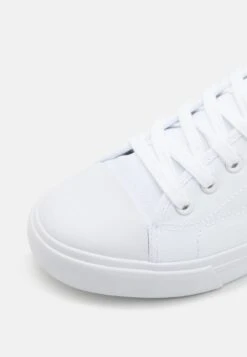 Pier One Unisex - Trainers - White -Boutique Fashion Men's Discount Store 5dbd9684303a42eda941635bc0da6893