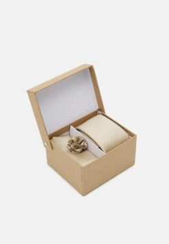 Pier One Set - Other Accessories - Beige -Boutique Fashion Men's Discount Store 5dfa39d4f14a47e495c04fd8aad3fb4e