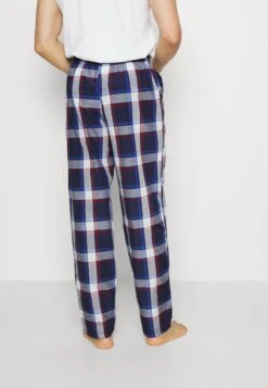Pier One 2 Pack - Pyjama Bottoms - 503 - Dark Blue_302 - Red 9 Pier One 2 Pack - Pyjama Bottoms - 503 - Dark Blue_302 - Red -Boutique Fashion Men's Discount Store 61f2048aa9de4452822bf981b723ea2e