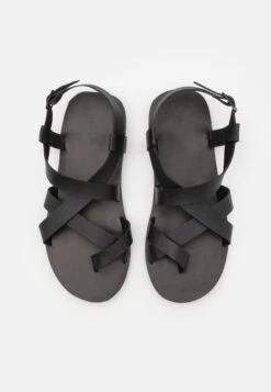 Pier One T-Bar Sandals - Black 9 Pier One T-Bar Sandals - Black -Boutique Fashion Men's Discount Store 6818b30d26474e658a275654bdec1e84