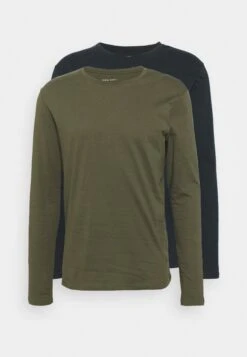 Pier One 2 Pack - Long Sleeved Top - Olive/Dark Blue 10 Pier One 2 Pack - Long Sleeved Top - Olive/Dark Blue -Boutique Fashion Men's Discount Store 6a7de77a56f84556b3881a12d29e9a91