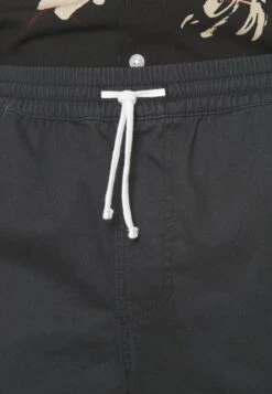 Pier One 2 Pack - Shorts - Olive/Black 11 Pier One 2 Pack - Shorts - Olive/Black -Boutique Fashion Men's Discount Store 6ca63c98df264145a6f1de71006806c5