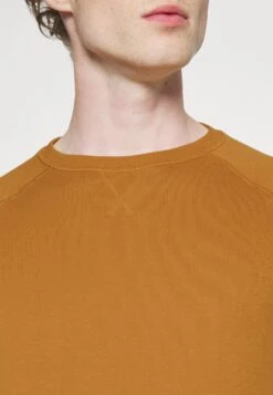 Pier One Sweatshirt - Copper 11 Pier One Sweatshirt - Copper -Boutique Fashion Men's Discount Store 6e4f4ea8bdb04f24a284a57271e029d0