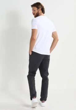 Pier One 2 Pack - Basic T-Shirt - White -Boutique Fashion Men's Discount Store 713a3334180c436b91794219a10b6498