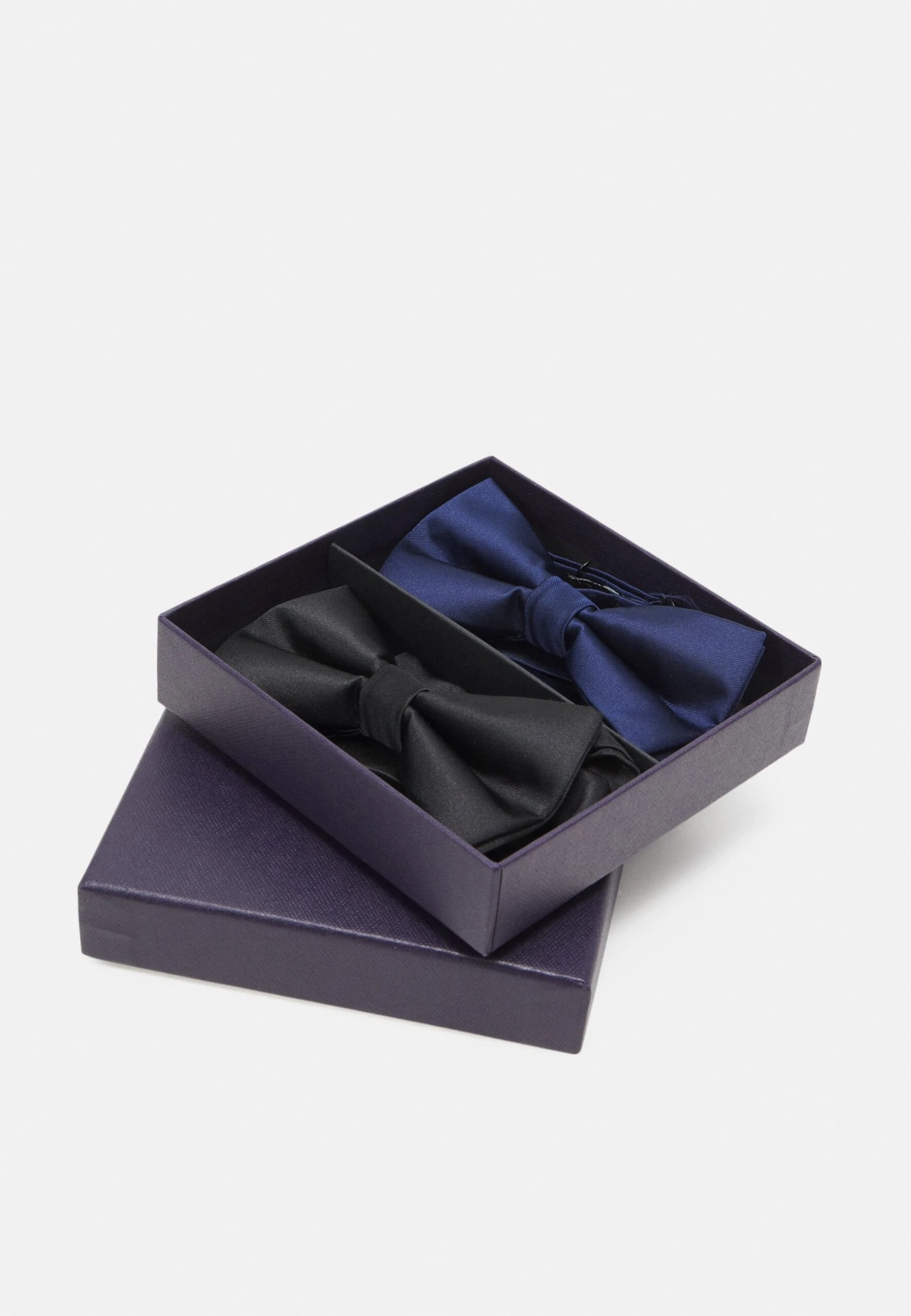 Pier One 2 Pack - Bow Tie - Black/Dark Blue 3 Pier One 2 Pack - Bow Tie - Black/Dark Blue - Image 3