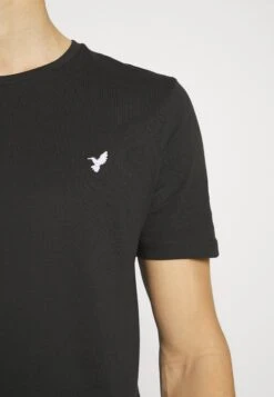 Pier One 5 Pack - Basic T-Shirt - White/Black/Dark Blue -Boutique Fashion Men's Discount Store 7ff9eb908aaf4b98b2151695076bad57