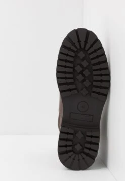 Pier One Unisex - Classic Ankle Boots - Brown 10 Pier One Unisex - Classic Ankle Boots - Brown -Boutique Fashion Men's Discount Store 81ba8467030b426598ded945a1fdc2dc