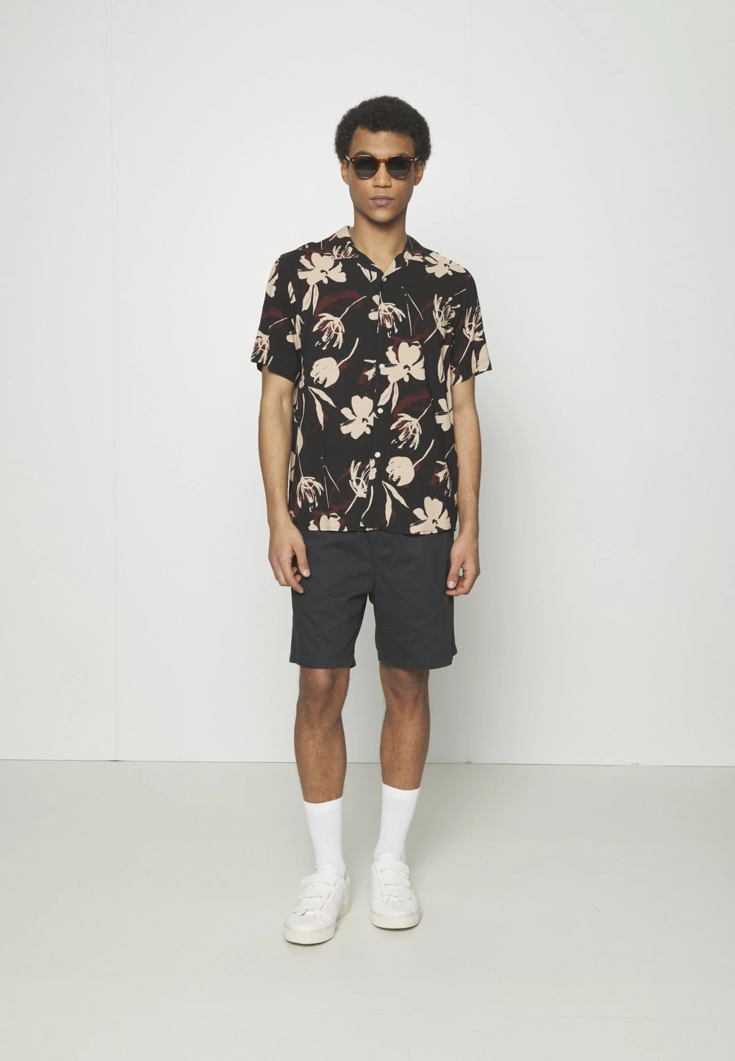 Pier One 2 Pack - Shorts - Olive/Black 1 Pier One 2 Pack - Shorts - Olive/Black