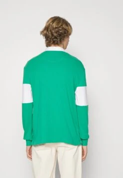 Pier One Long Sleeved Top - Green -Boutique Fashion Men's Discount Store 89ce73e193c44059ac46b4c88efa940e