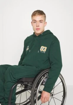 Pier One Sweatshirt - Dark Green -Boutique Fashion Men's Discount Store 8cf72549159e42b39283fd07037dd15f