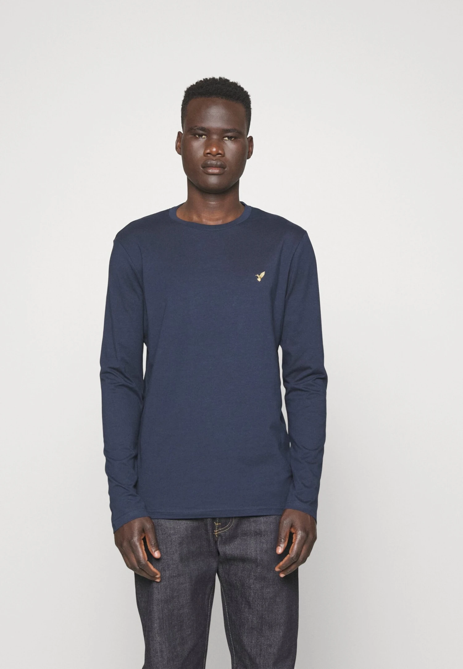 Pier One 3 Pack Unisex- Long Sleeved Top - White/Dark Blue/Bordeaux 5 Pier One 3 Pack Unisex- Long Sleeved Top - White/Dark Blue/Bordeaux - Image 5