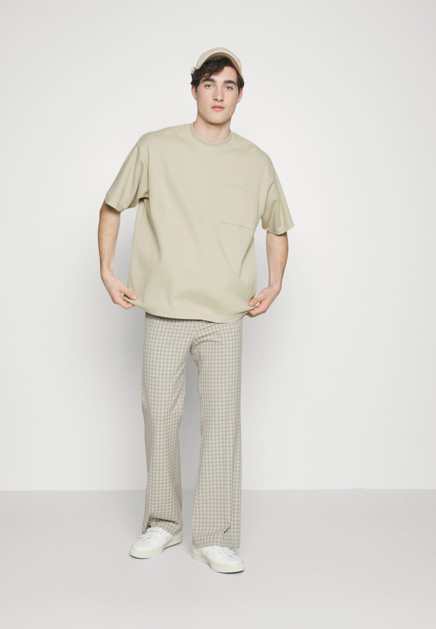 Pier One Basic T-Shirt - Beige 2 Pier One Basic T-Shirt - Beige - Image 2