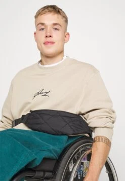 Pier One Sweatshirt - Tan -Boutique Fashion Men's Discount Store 9998c119a3924cb38accaa46e749df2e