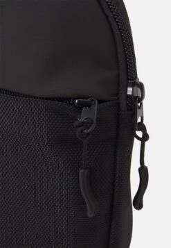 Pier One Unisex - Bum Bag - Black -Boutique Fashion Men's Discount Store 9c5a697cab8d48a490aa692cba6acdd4