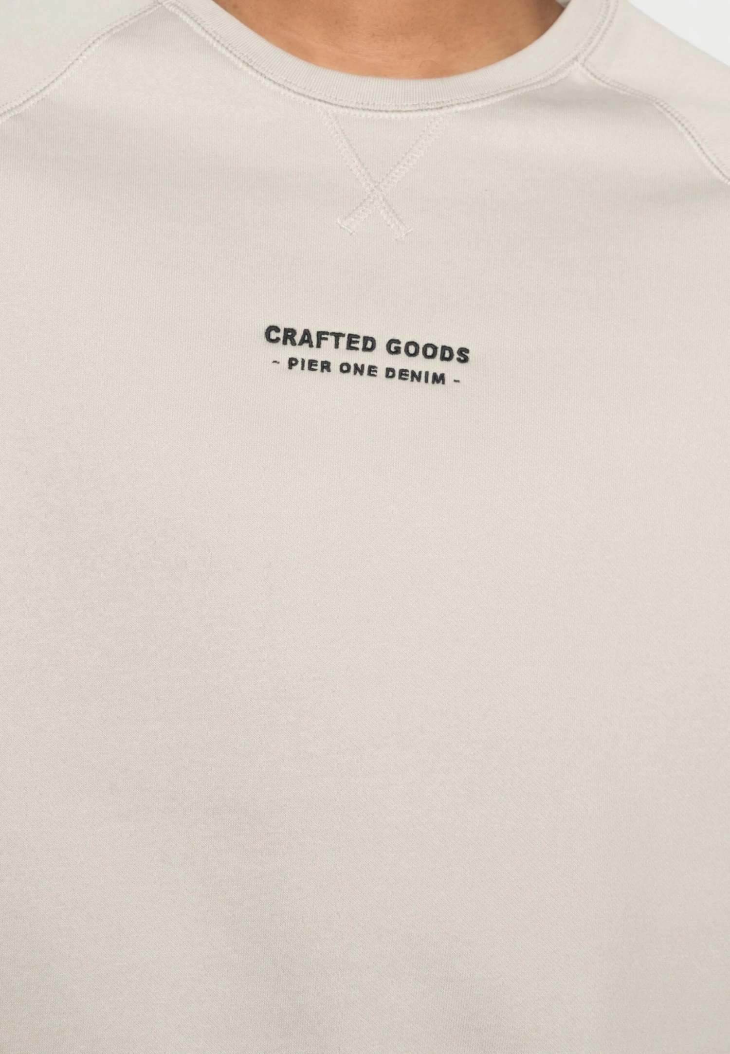 Pier One Crafted Goods Crew - Sweatshirt - Off-White 5 Pier One Crafted Goods Crew - Sweatshirt - Off-White - Image 5