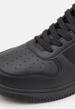 Pier One Trainers - Black 11 Pier One Trainers - Black -Boutique Fashion Men's Discount Store a66b7bd6f91a4778aa4023865a657390