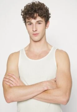 Pier One 5 Pack - Undershirt - White -Boutique Fashion Men's Discount Store a7b42243b4ce47b5b9118c128a1d9fb9