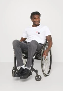 Pier One Straight Leg Jeans - Grey Denim -Boutique Fashion Men's Discount Store aa391ddaeb5b4eb88a37b8d011fe8892