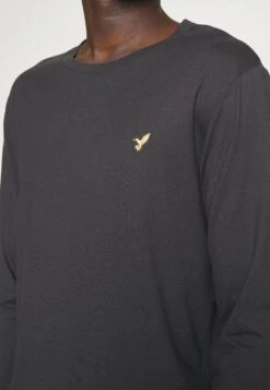 Pier One 3 Pack Unisex- Long Sleeved Top - Black/Bordeaux/Dark Green 13 Pier One 3 Pack Unisex- Long Sleeved Top - Black/Bordeaux/Dark Green -Boutique Fashion Men's Discount Store b35387dac672407ca9afd42fe4374756