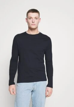 Pier One 5 Pack - Long Sleeved Top - White/Dark Blu/Grey -Boutique Fashion Men's Discount Store b6bd0ebd2c8b455da43c6a1b757461c3