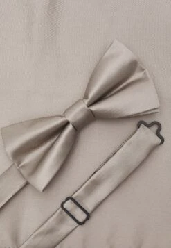 Pier One Set - Pocket Square - Stone 11 Pier One Set - Pocket Square - Stone -Boutique Fashion Men's Discount Store c079acf21d984f87a5a118594b813079