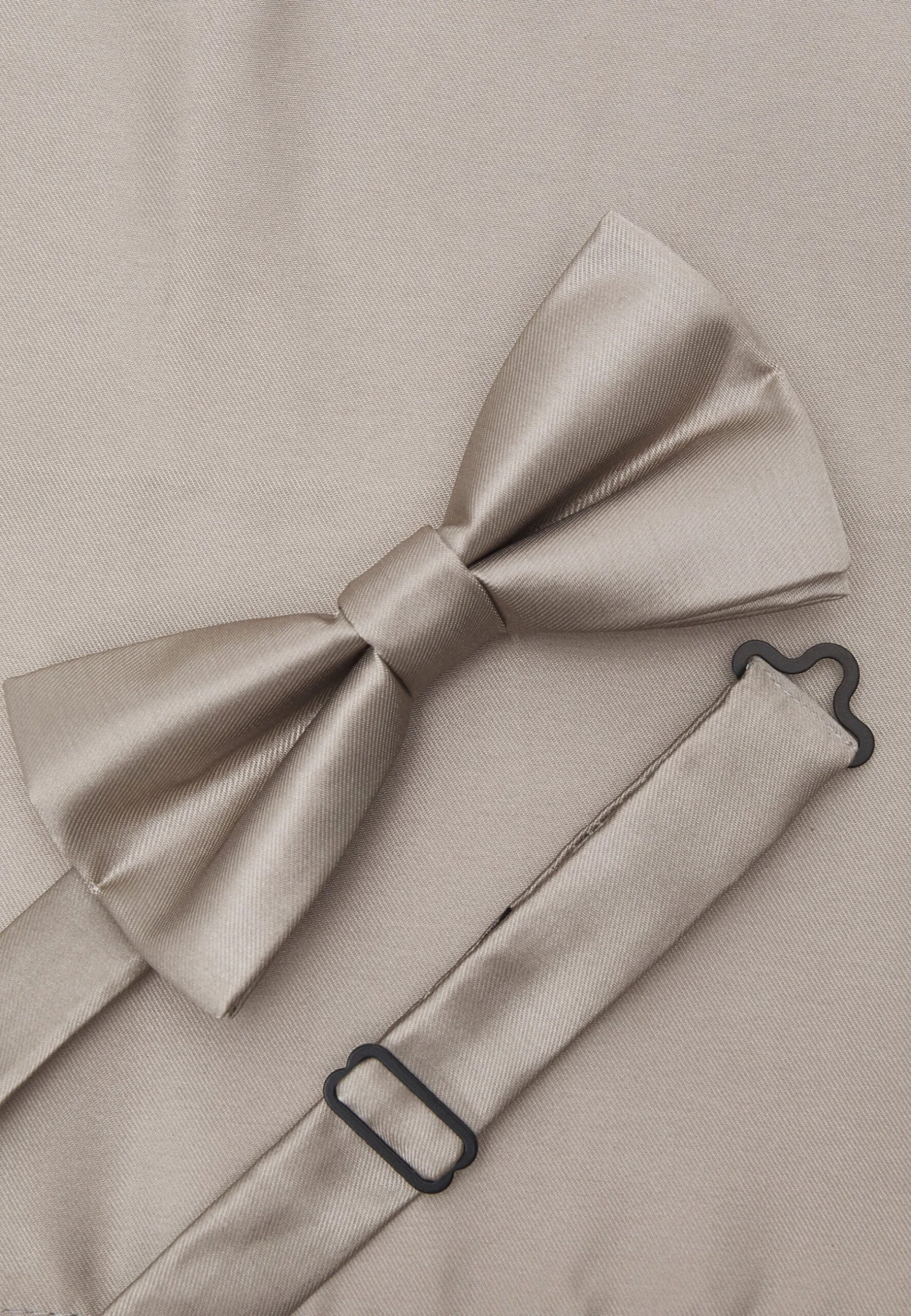 Pier One Set - Pocket Square - Stone 6 Pier One Set - Pocket Square - Stone - Image 6