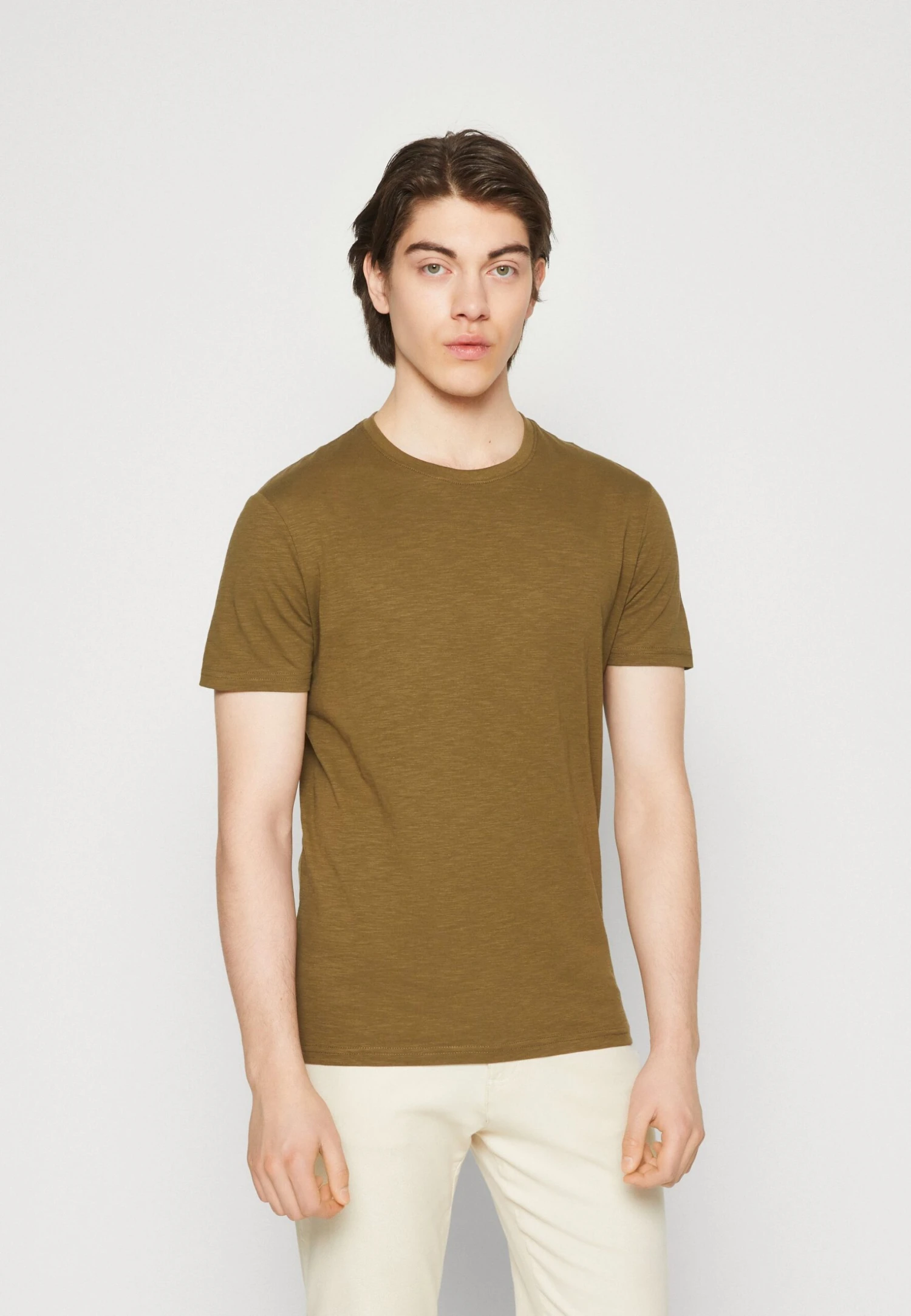 Pier One 5 Pack - Basic T-Shirt - Black/Light Blue/Khaki/Mint/Beige 2 Pier One 5 Pack - Basic T-Shirt - Black/Light Blue/Khaki/Mint/Beige - Image 2