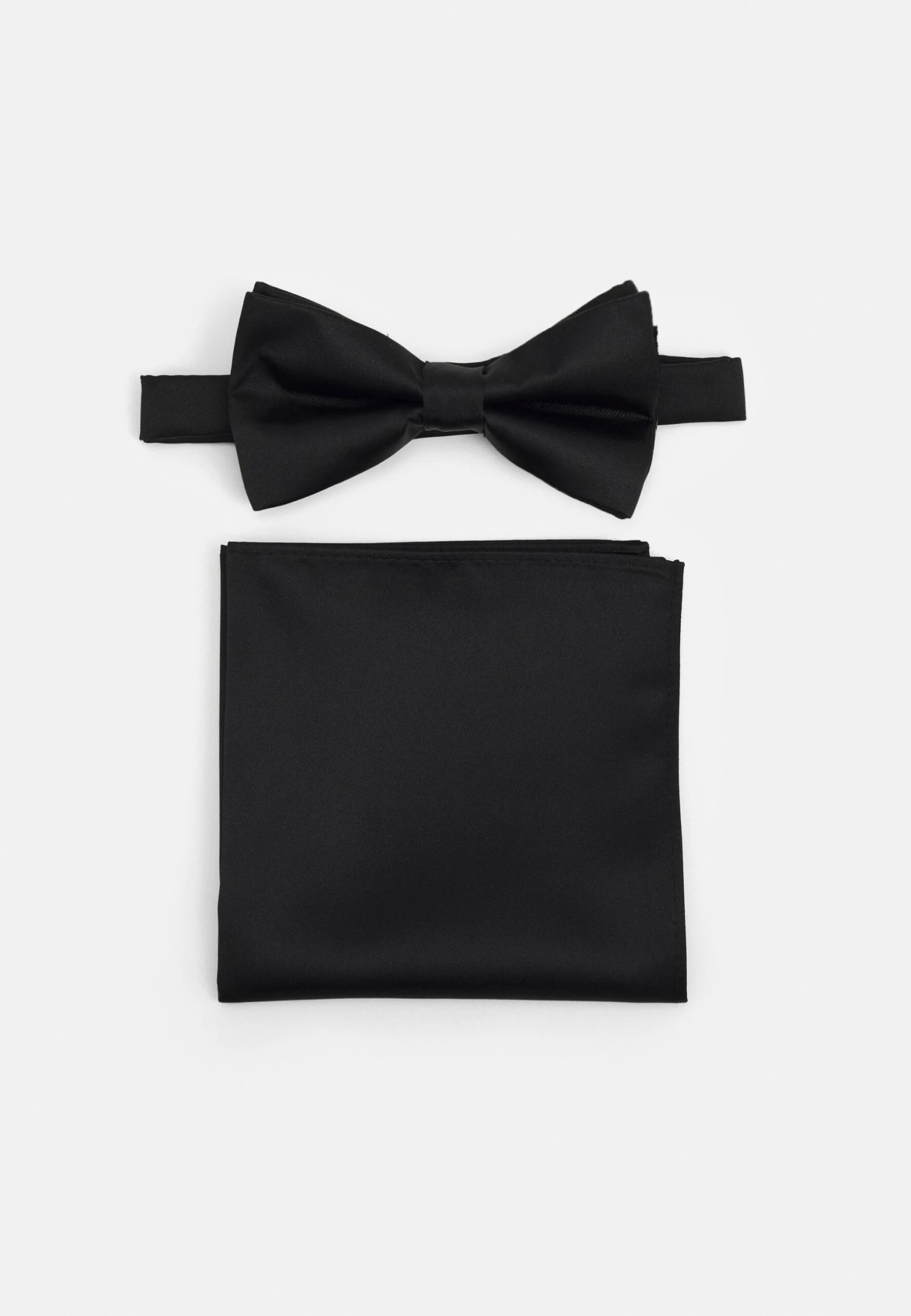 Pier One Set - Pocket Square -Black 1 Pier One Set - Pocket Square -Black